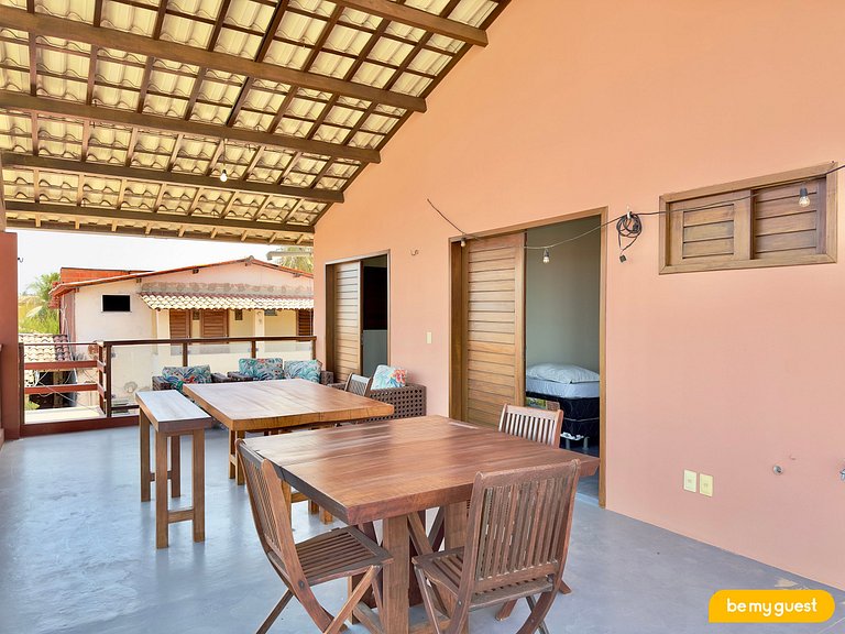 Casa Pé na Areia com Deck e Churrasqueira