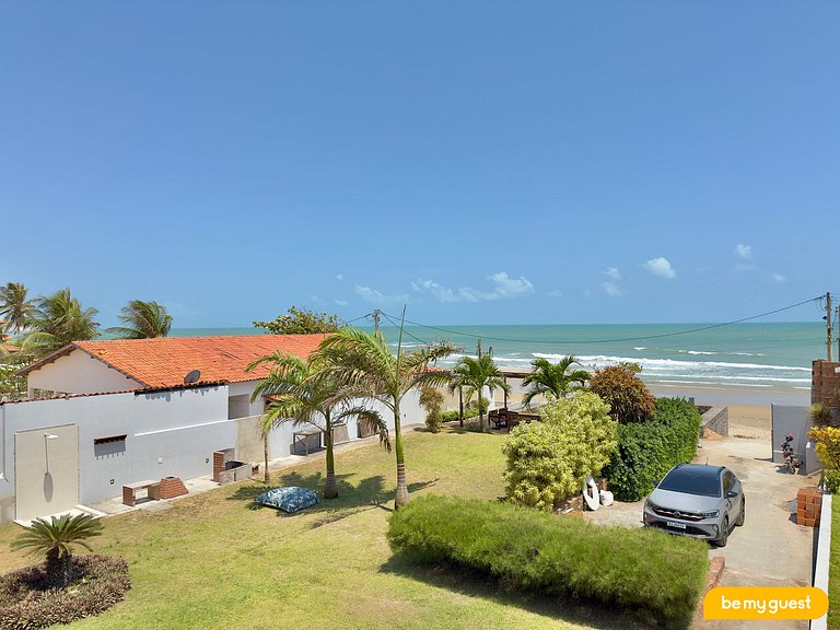 Casa Pé na Areia com Deck e Churrasqueira