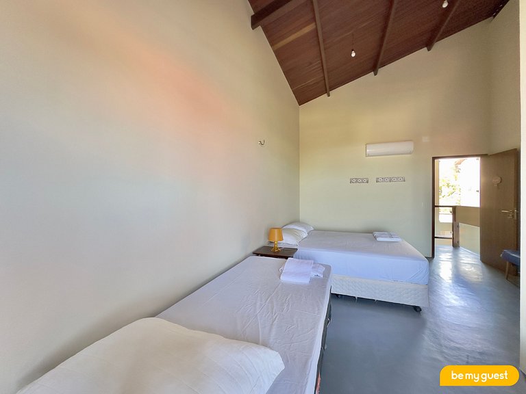 Casa Pé na Areia com Deck e Churrasqueira