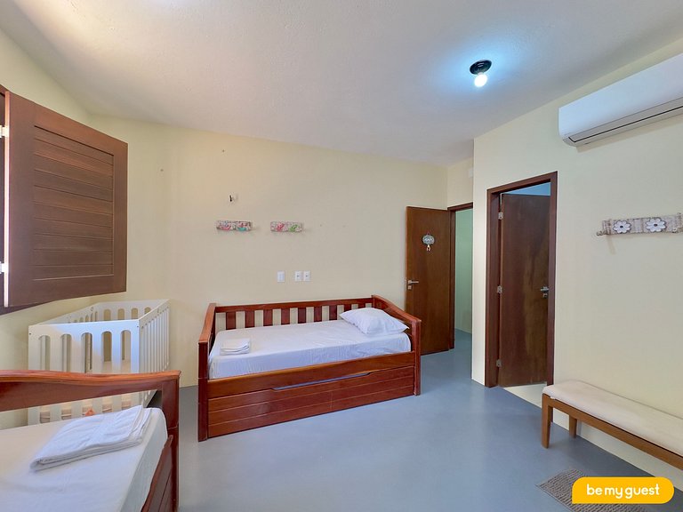 Casa Pé na Areia com Deck e Churrasqueira