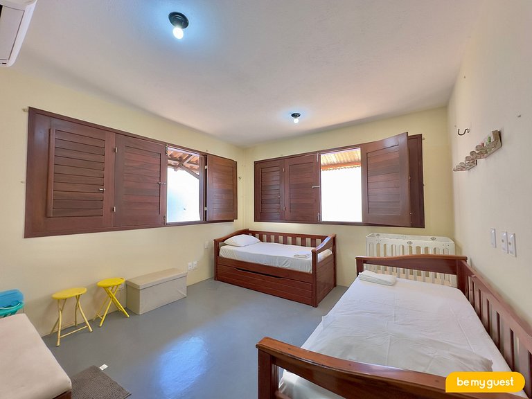 Casa Pé na Areia com Deck e Churrasqueira