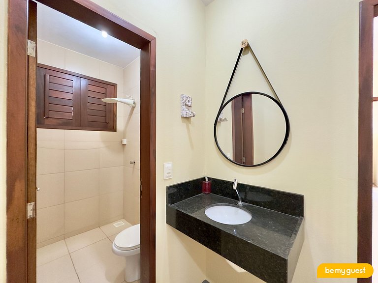 Casa Pé na Areia com Deck e Churrasqueira