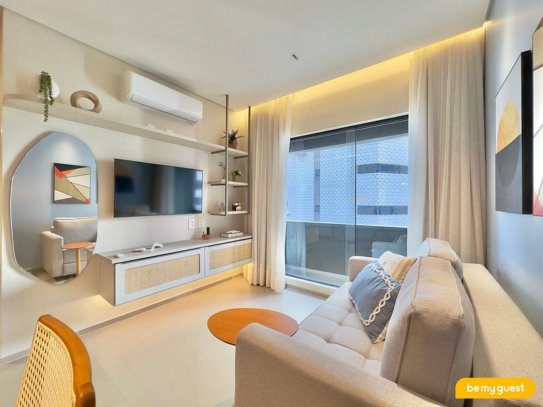 Modern and decorated apartment with sea view