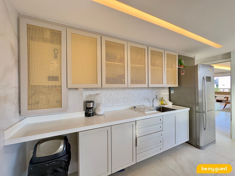 Unique penthouse with Jacuzzi in Golf Ville