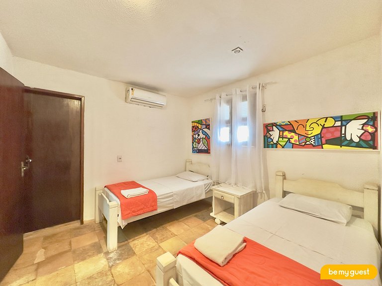 Casa duplex com vista mar em condomínio fechado