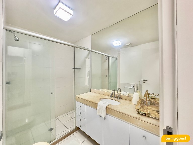 Apartamento completo de 3 quartos à beira-mar