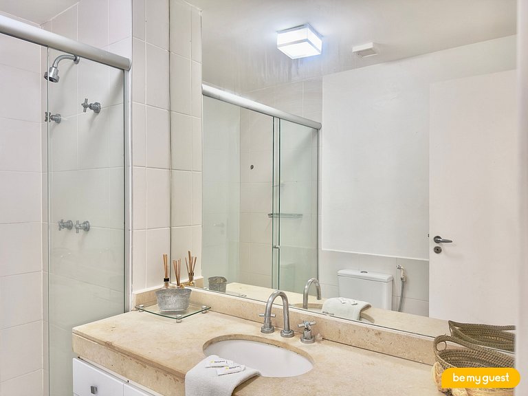 Apartamento completo de 3 quartos à beira-mar