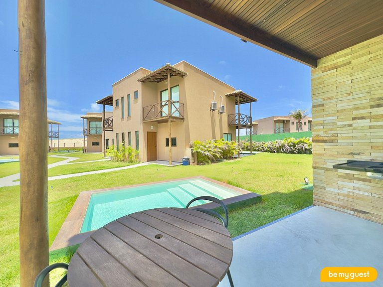 Duplex completo com 2 suítes e piscina privativa