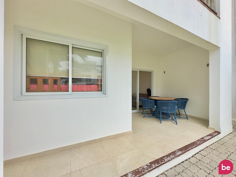 Apto Térreo com Vista da Piscina