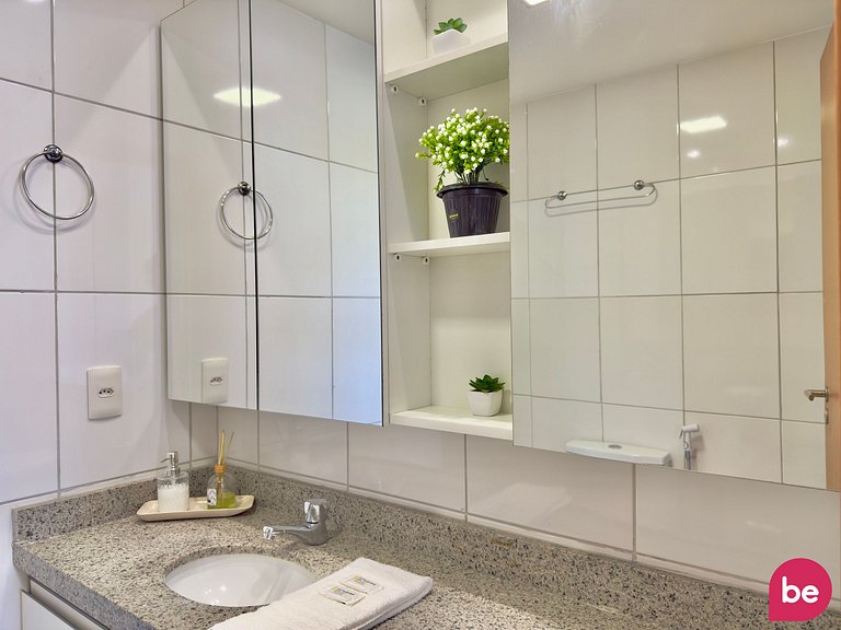Apto ideal ao lado do Beach Park, por Be My Guest
