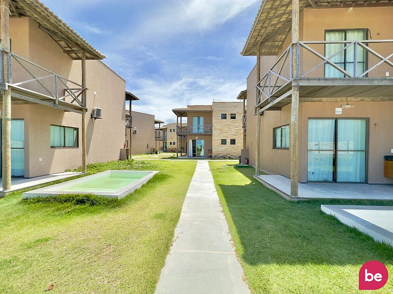 Beachfront Duplex A, por Be My Guest