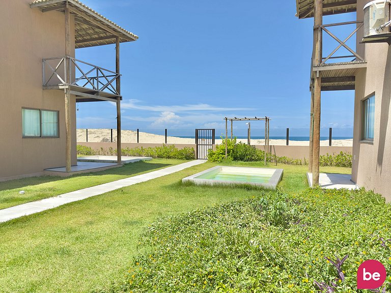 Duplex Frente-Mar com Piscina Privativa