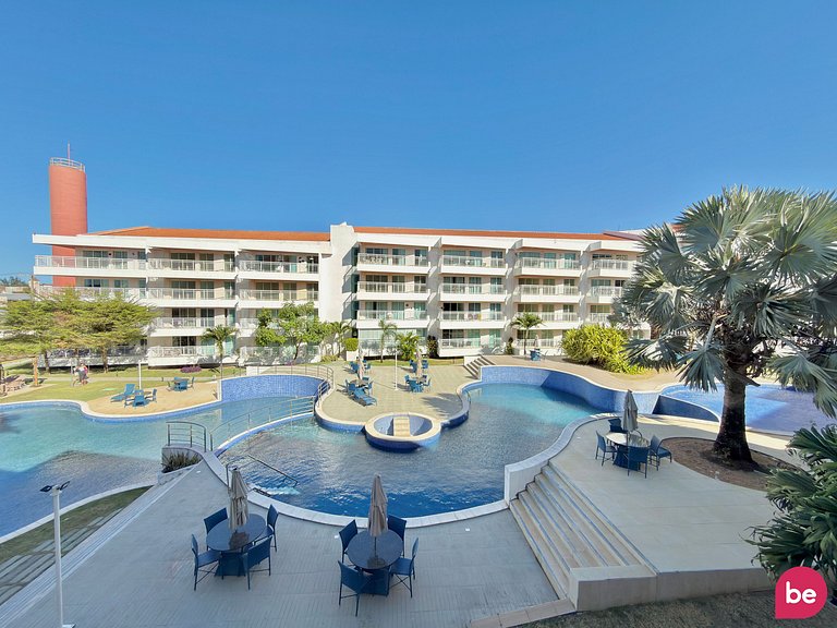 Apto 3 Quartos com Vista da Piscina