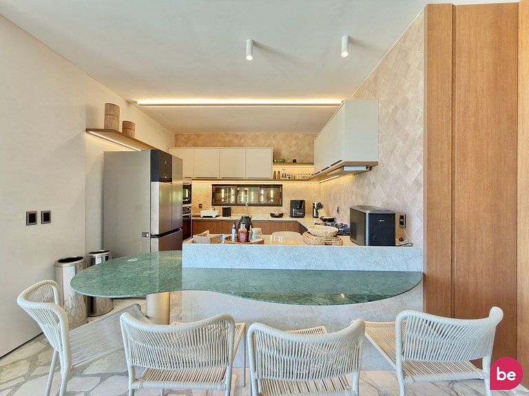 Linda casa de alto padrão em Fortim