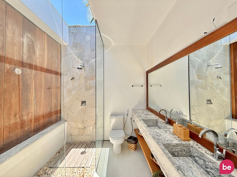 Linda casa de alto padrão em Fortim