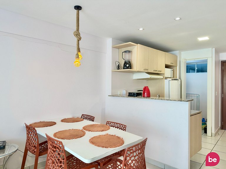 Apartamento de 2 Quartos com Varanda