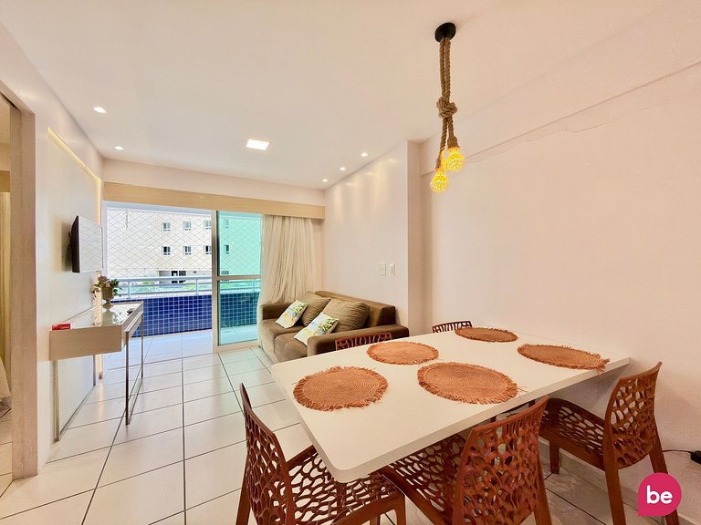 Apartamento de 2 Quartos com Varanda